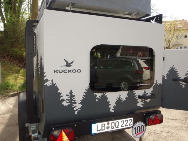 Kuckoo Camper vor dem FLG